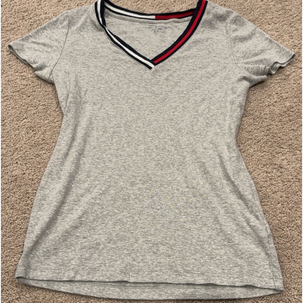 Tommy Hilfiger Grey Vneck